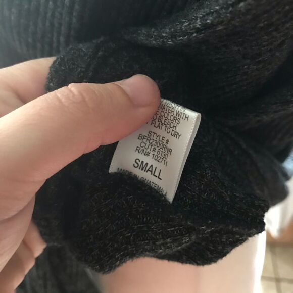 Harlowe and Graham waffle knit oversized sweater top - Picture 5 of 6